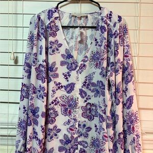 LOFT Purple and White Floral Top